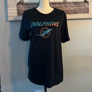 🏈NWOT Woman’s Miami Dolphin T-Shirt Size XL